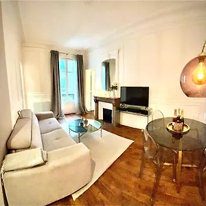 Prestige A Luxe, Calme Et Proche Tour Eiffel Et Champs-elysees , París Francia